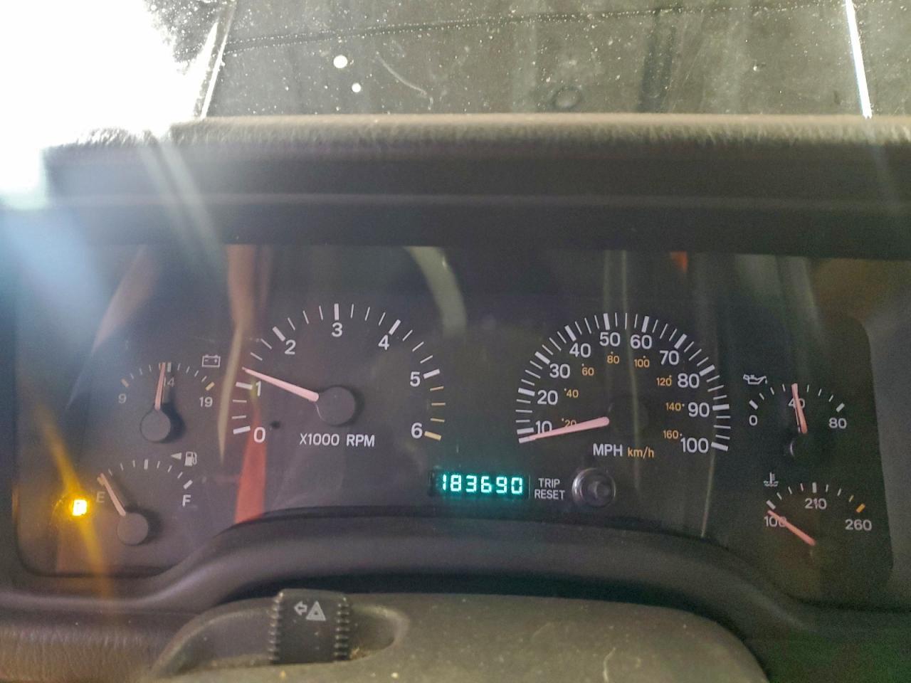2000 JEEP CHEROKEE