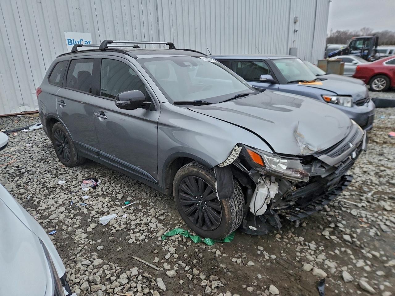 2020 MITSUBISHI outlander