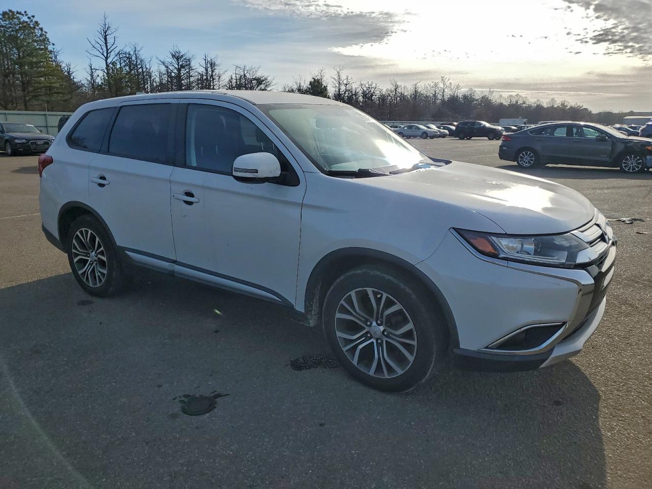 2017 MITSUBISHI outlander