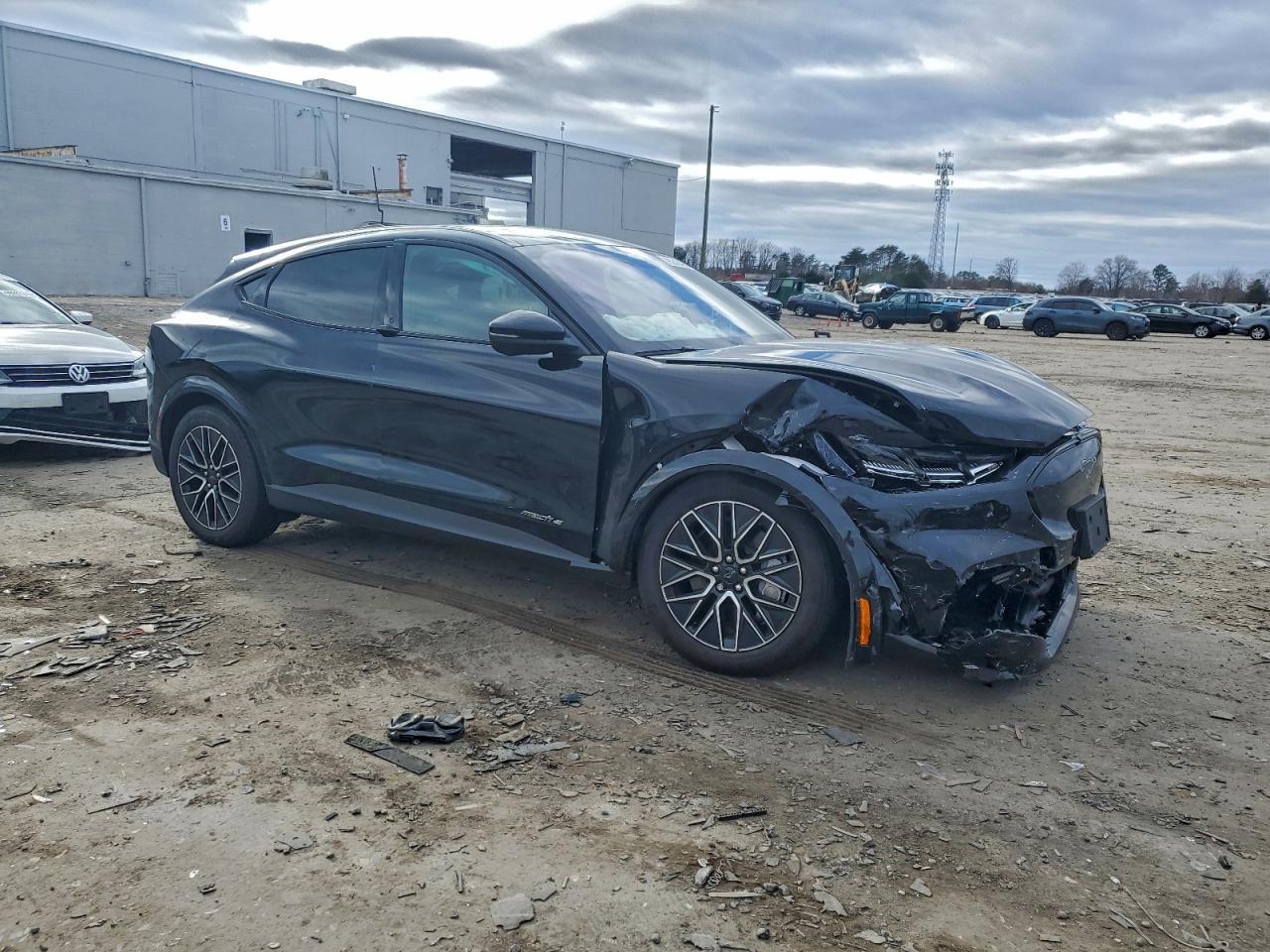 2025 FORD Mustang Mach-E