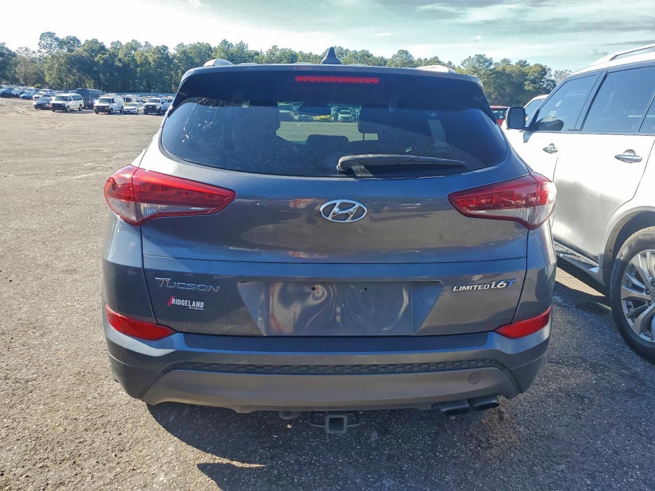 2016 HYUNDAI TUCSON