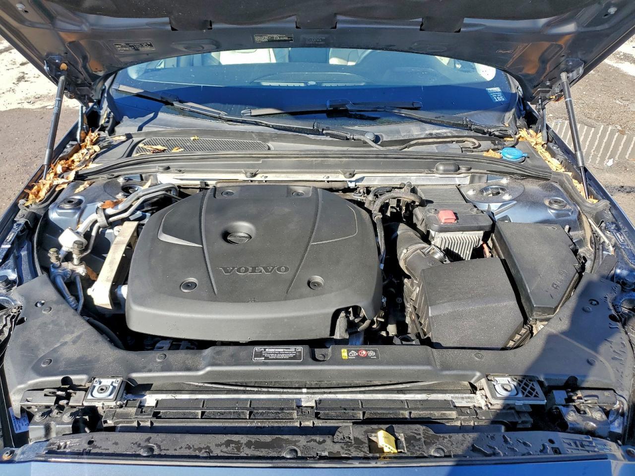 2019 VOLVO S60