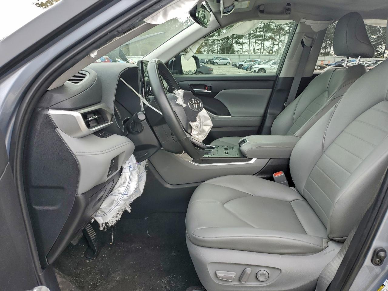 2024 TOYOTA HIGHLANDER