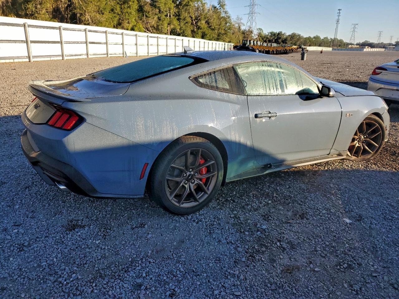 2025 FORD MUSTANG