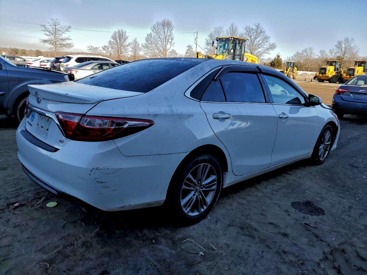 2017 TOYOTA CAMRY