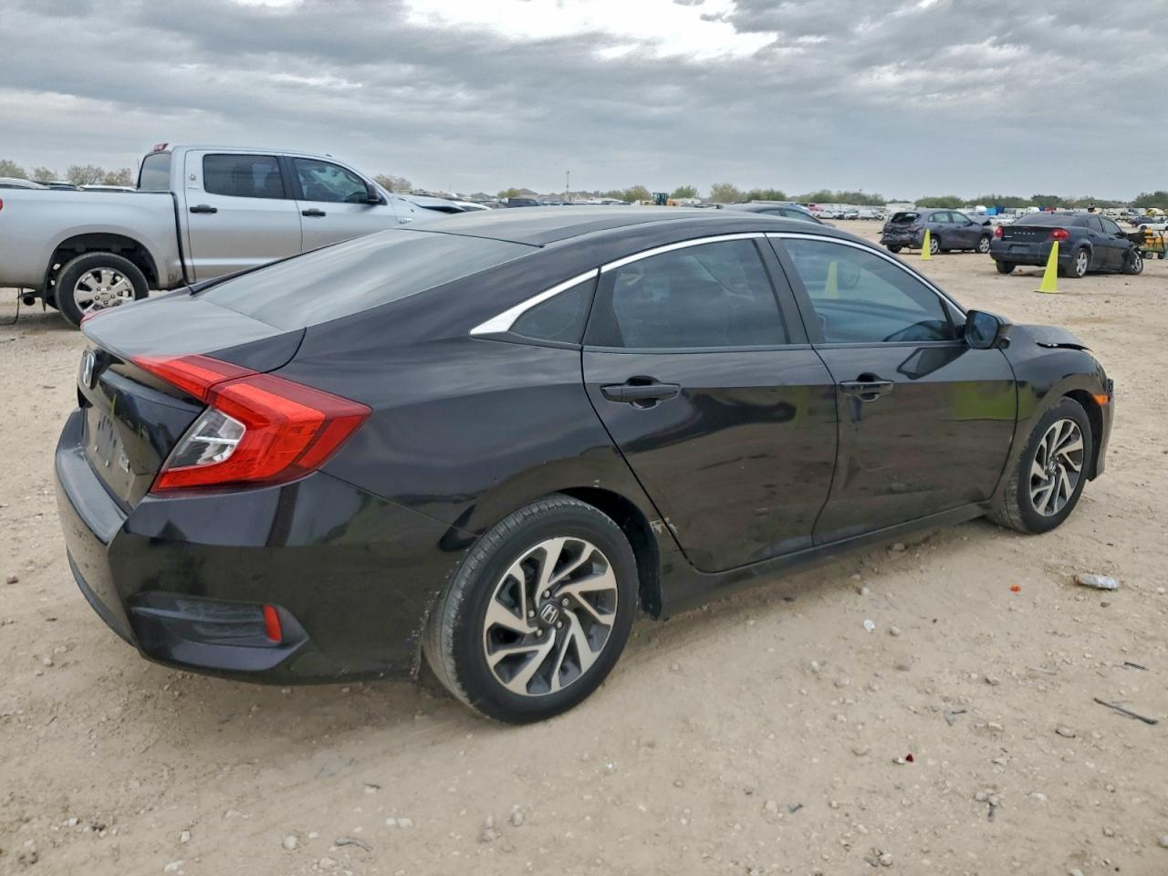 2016 HONDA CIVIC