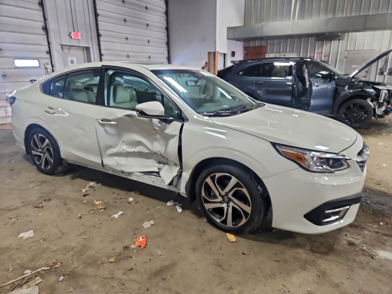 2021 SUBARU Legacy