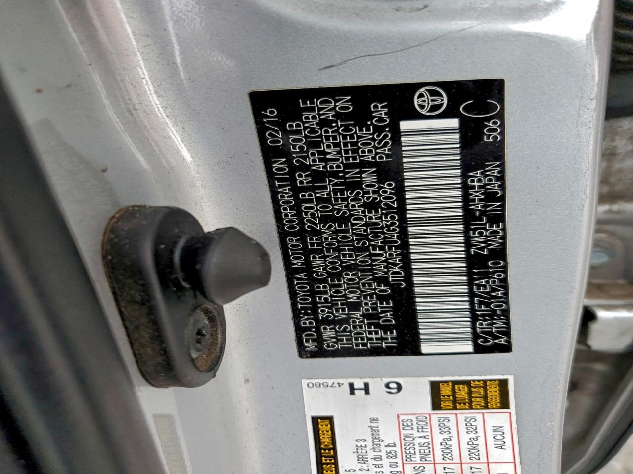 2016 TOYOTA PRIUS