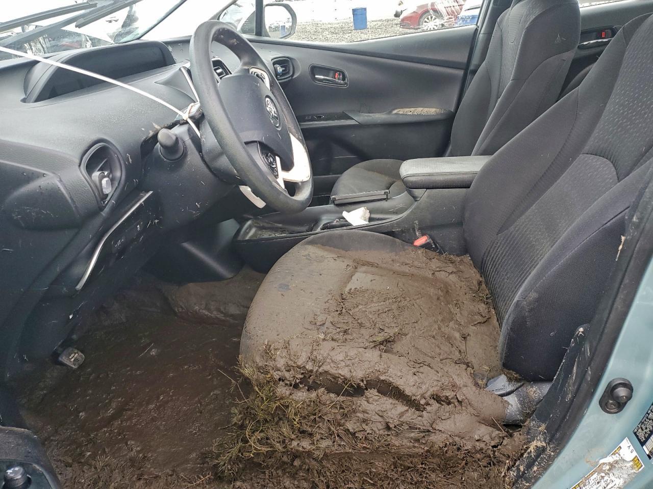 2017 TOYOTA PRIUS