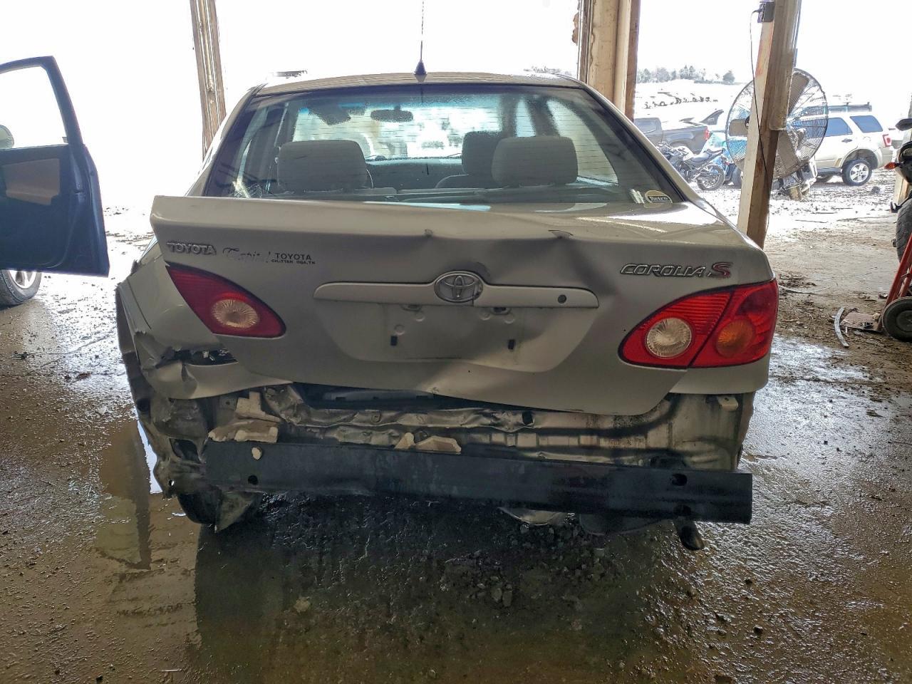 2004 TOYOTA COROLLA