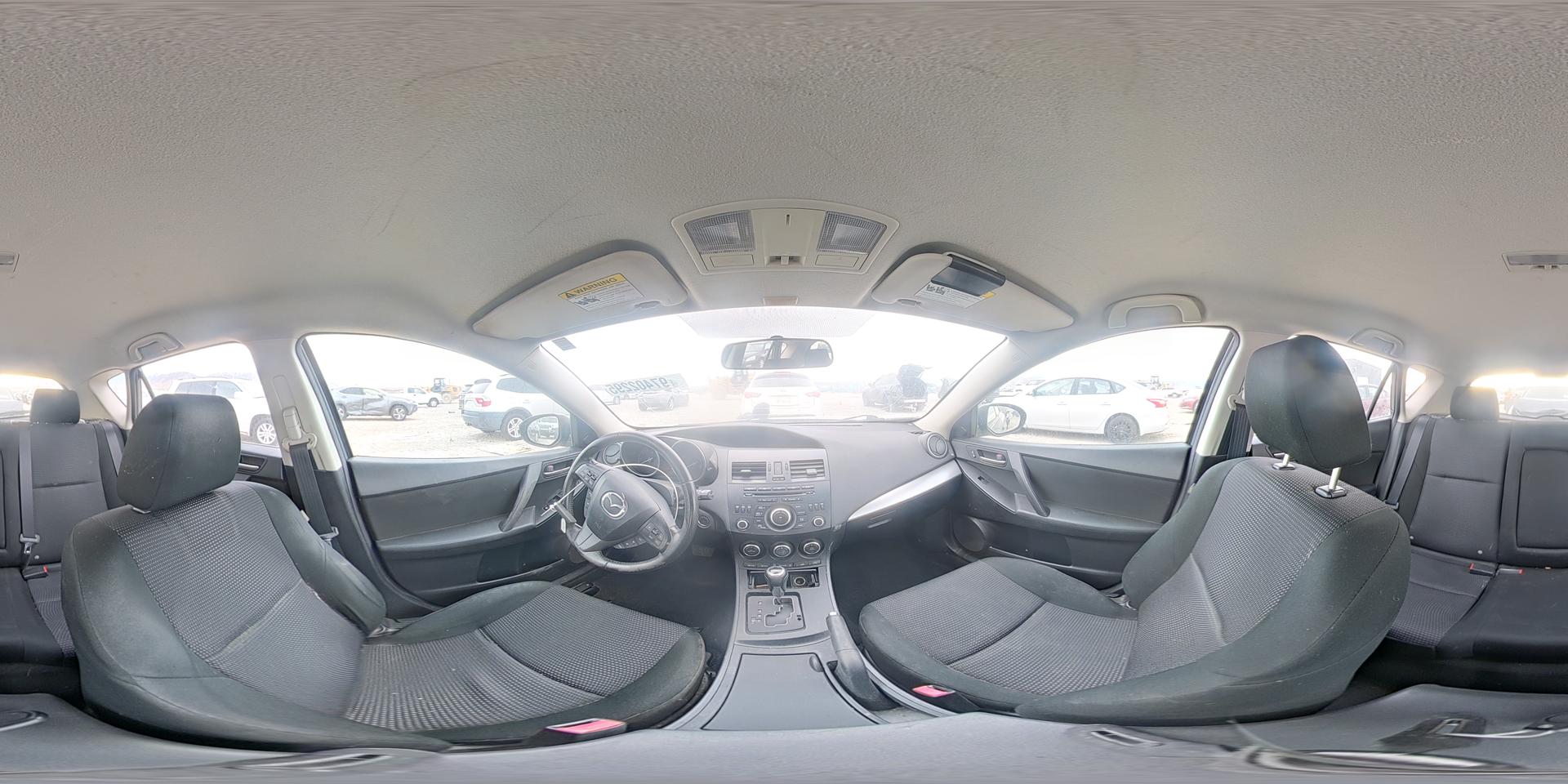 2013 MAZDA 3