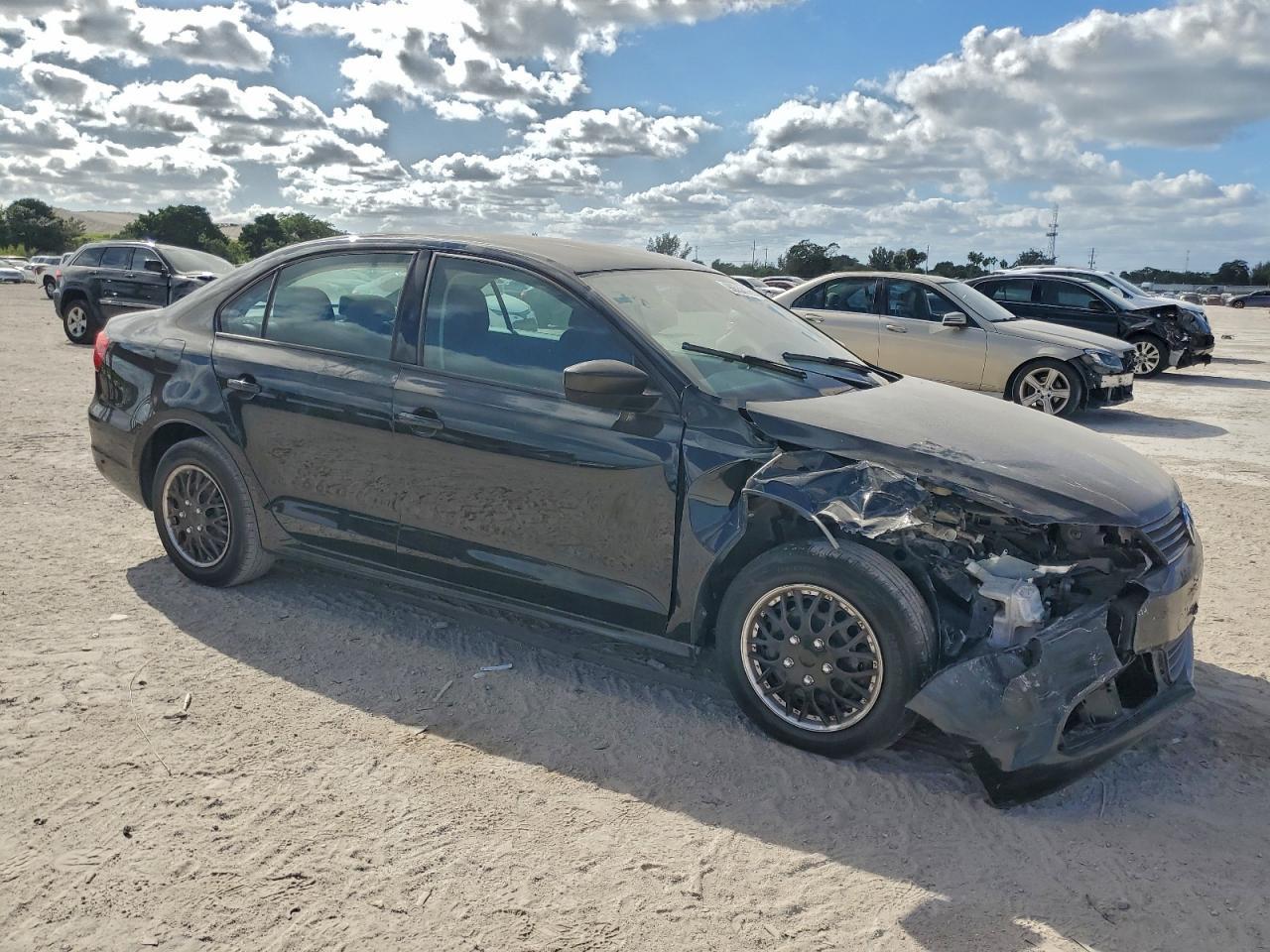 2013 VOLKSWAGEN JETTA