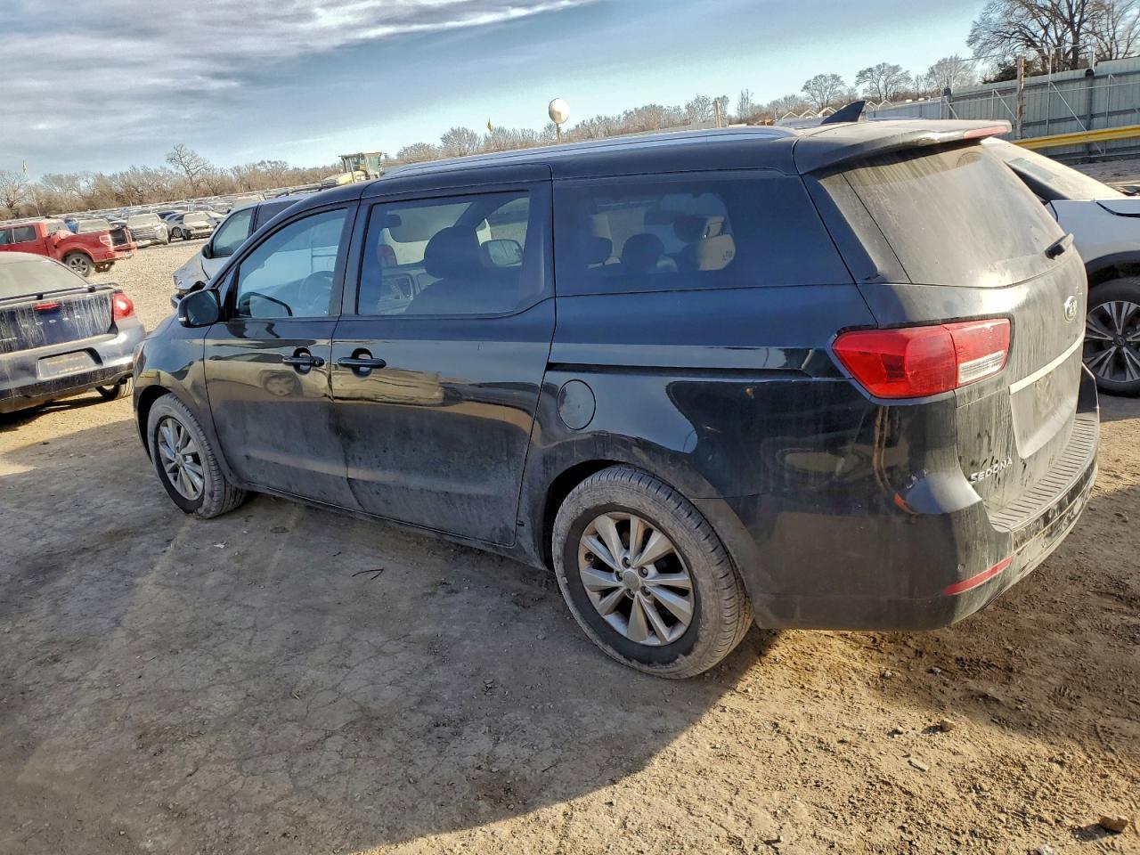 2016 KIA SEDONA