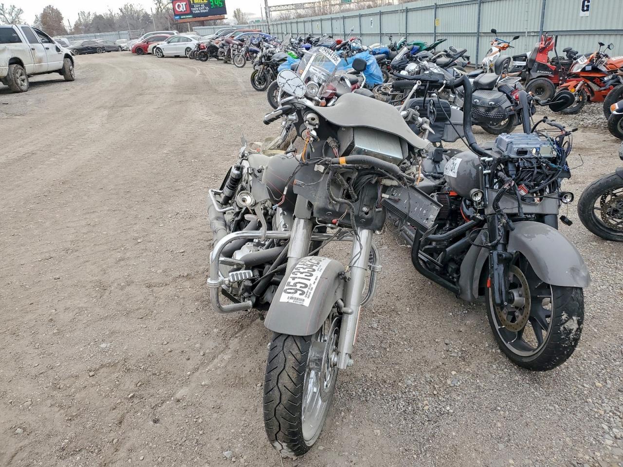 2010 HARLEY-DAVIDSON FLTRX