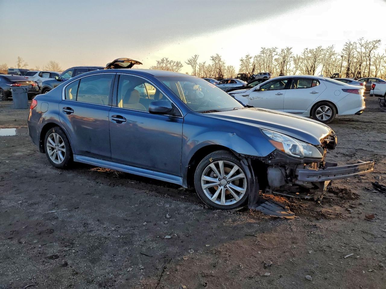 2013 SUBARU Legacy