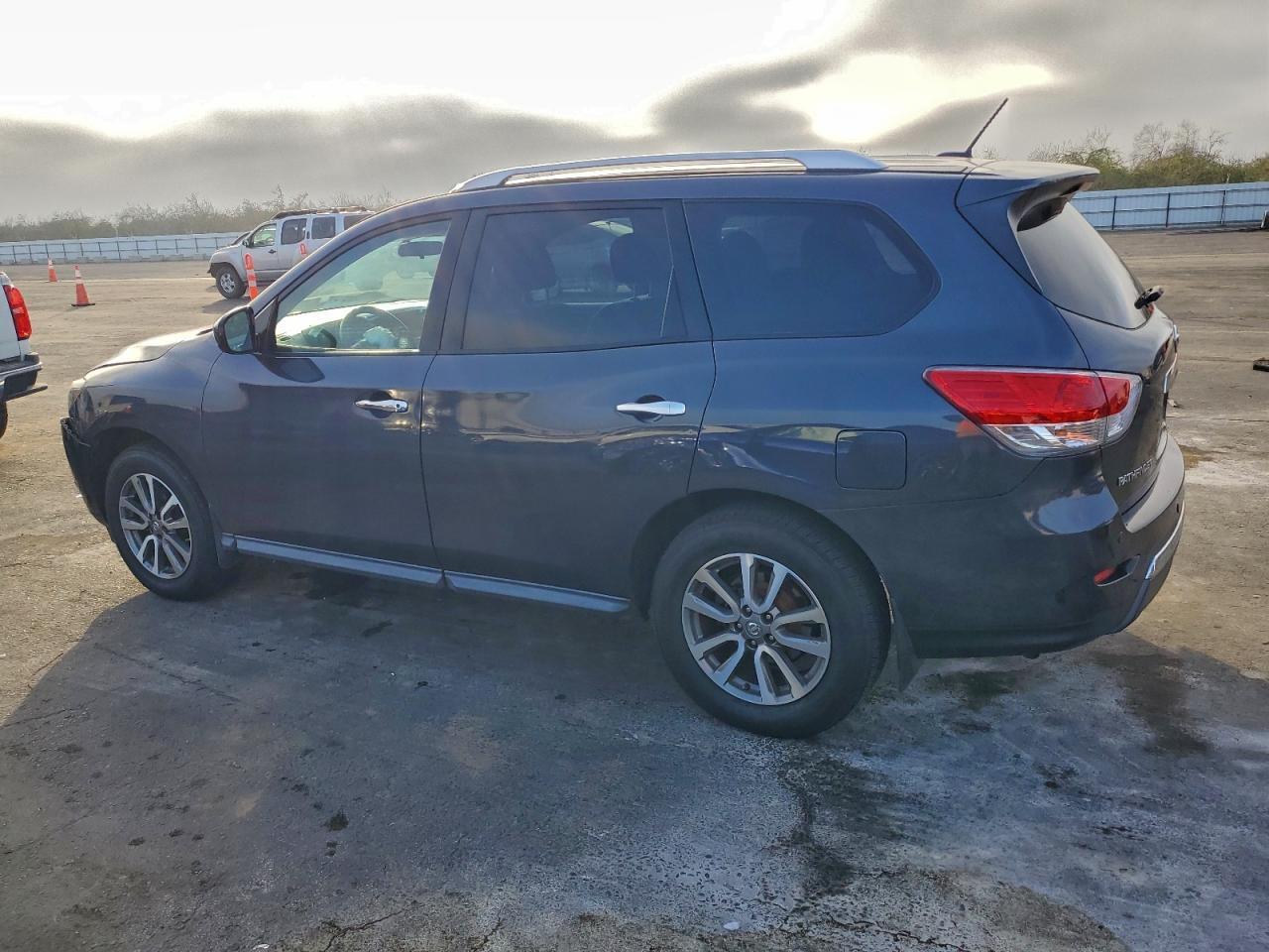 2013 NISSAN PATHFINDER