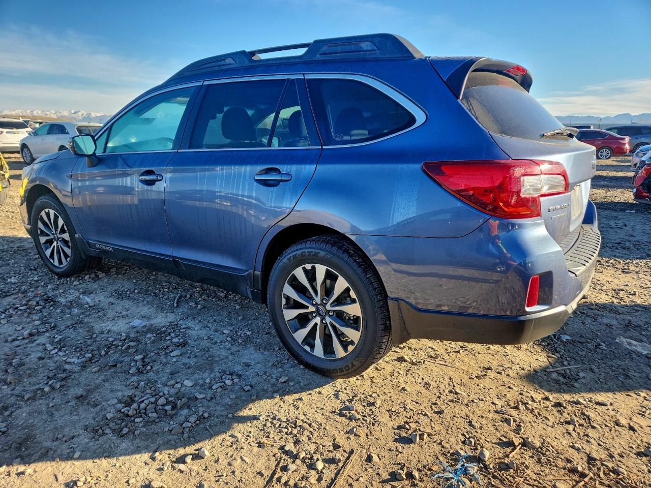 2015 SUBARU Outback