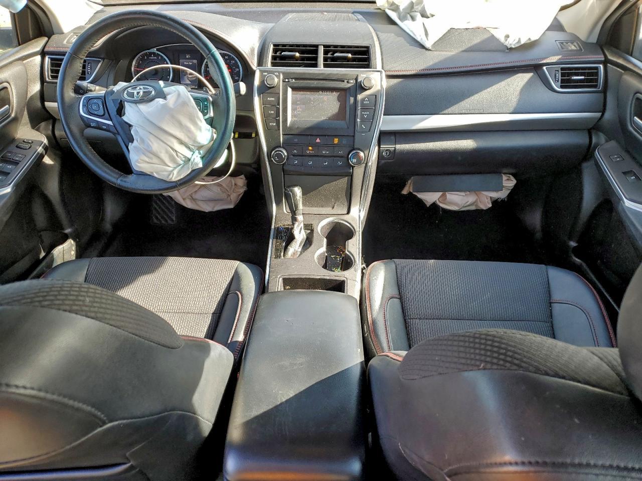 2017 TOYOTA CAMRY