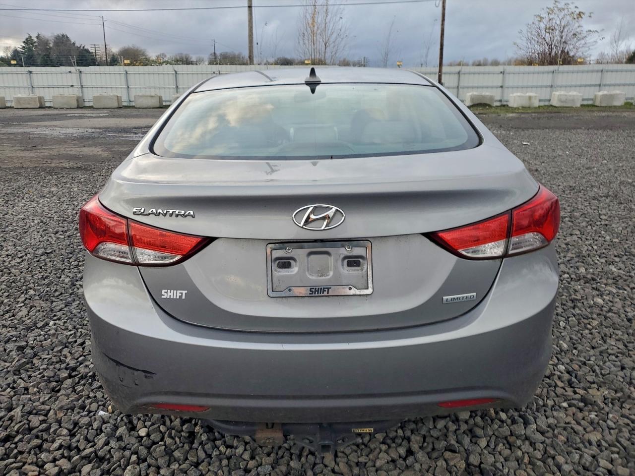 2012 HYUNDAI ELANTRA