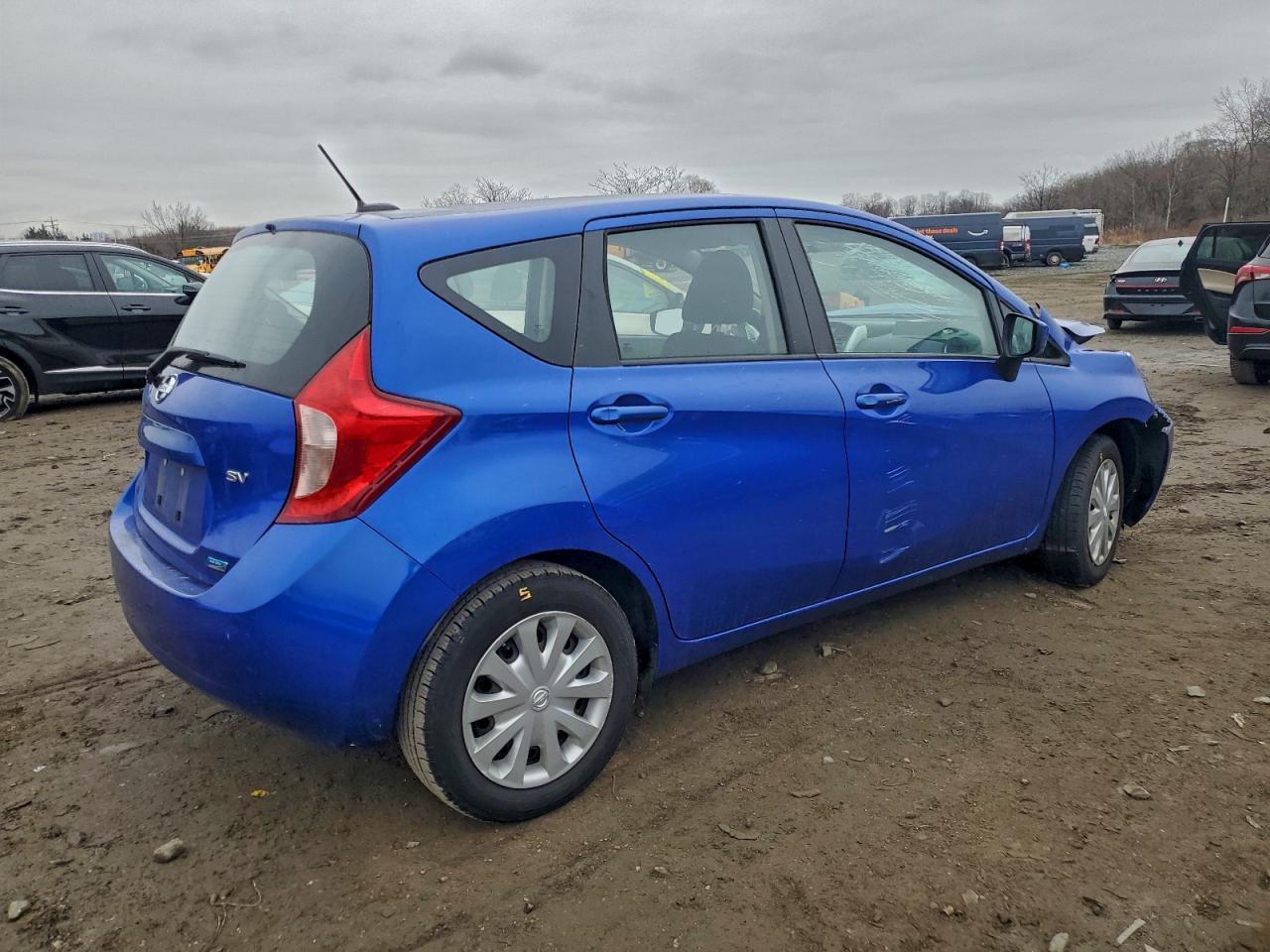 2016 NISSAN Versa Note