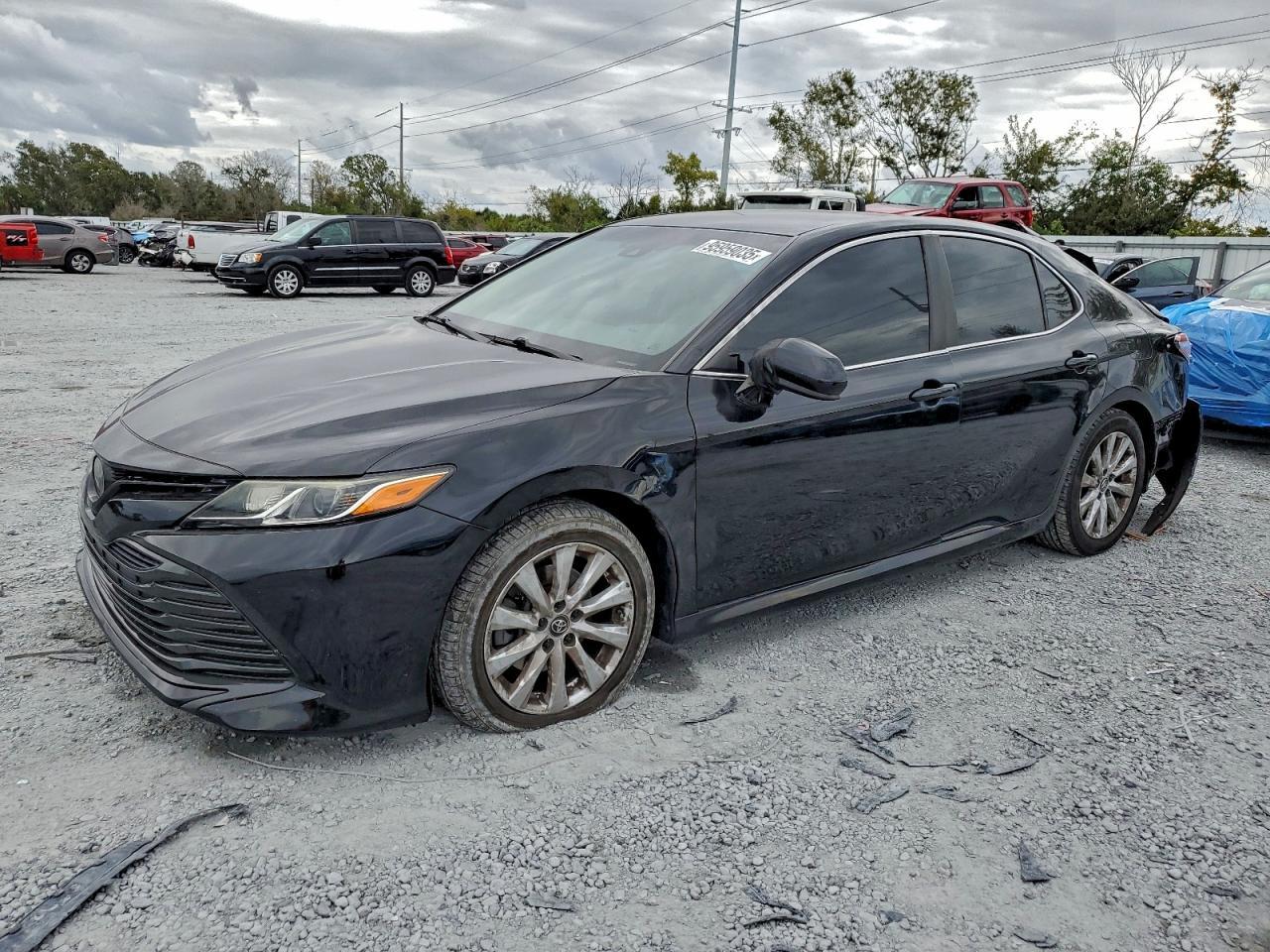 2018 TOYOTA CAMRY