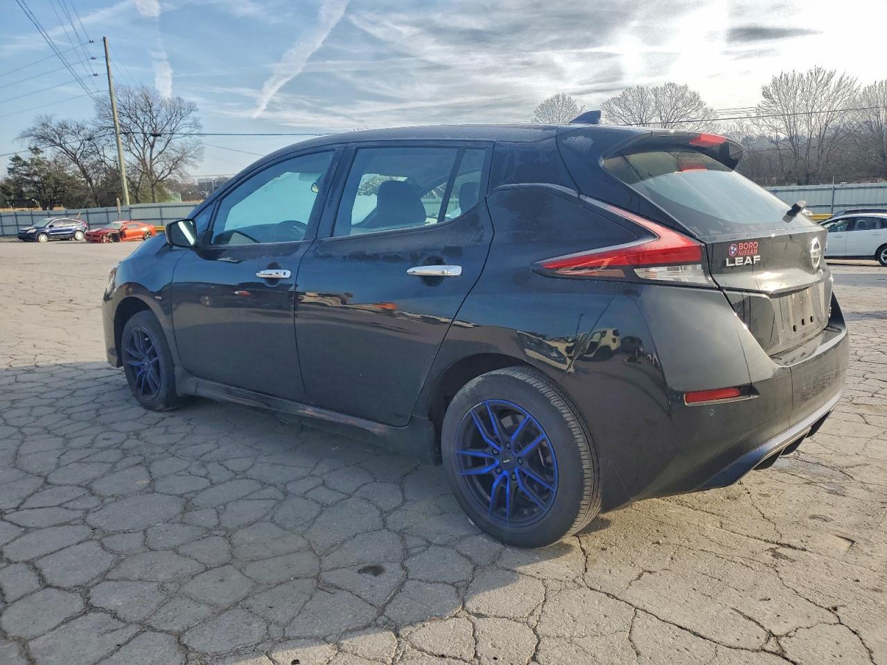 2020 NISSAN LEAF