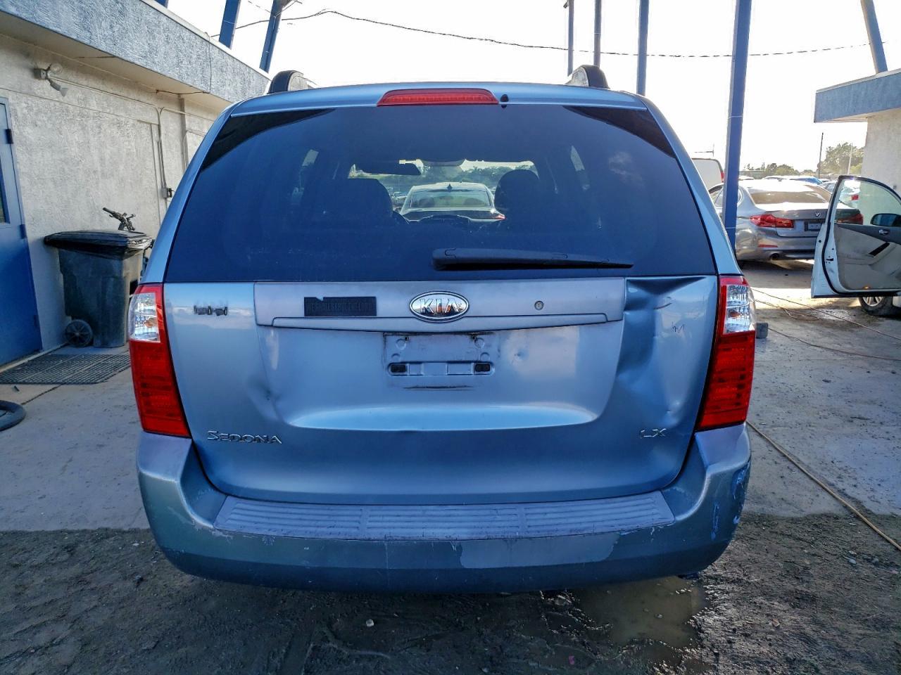 2008 KIA SEDONA