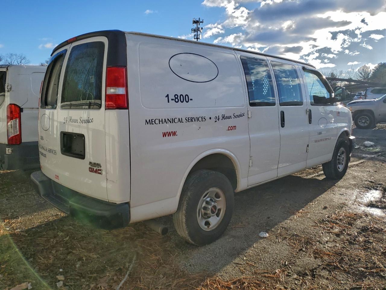 2018 GMC Savana