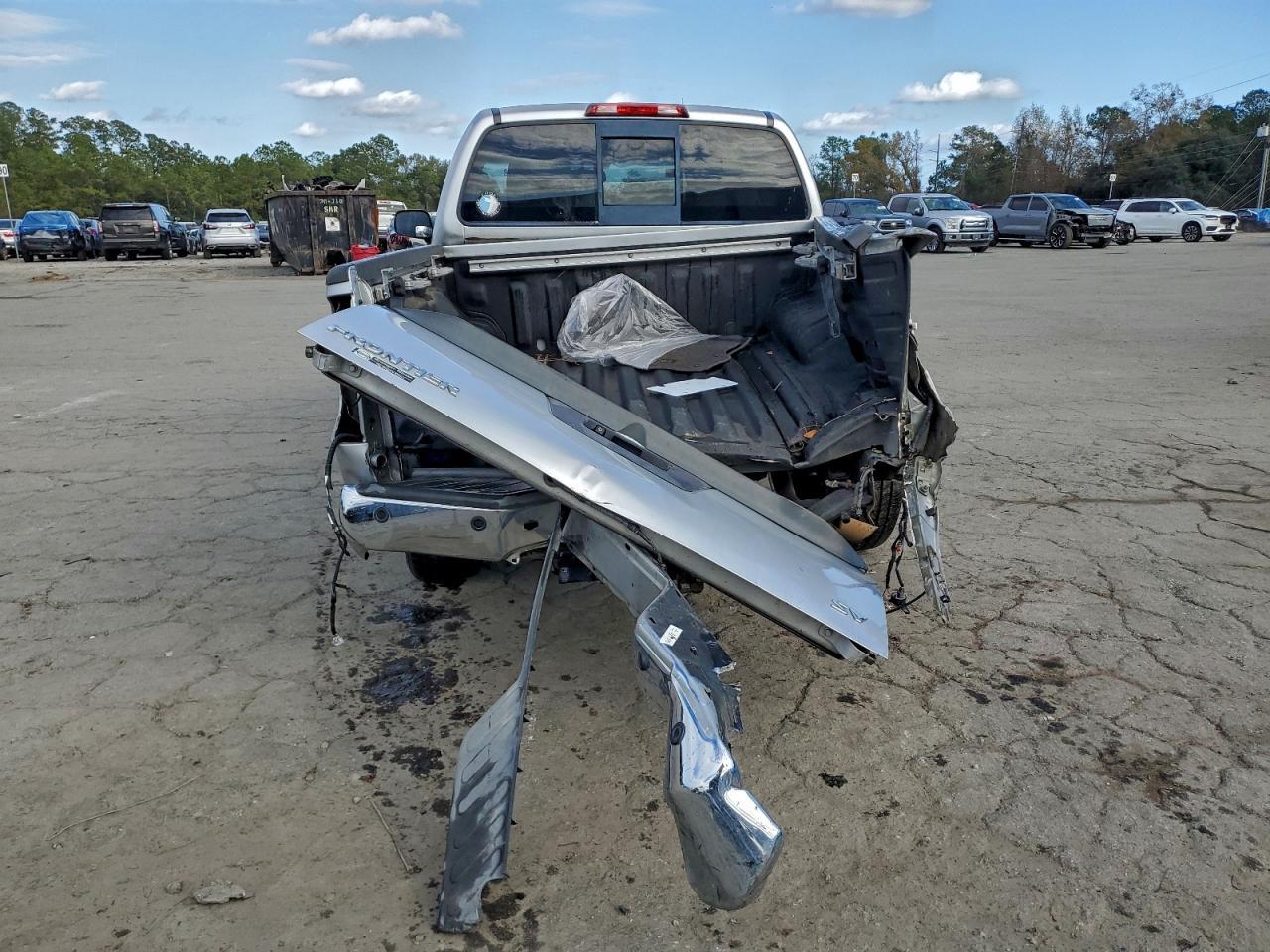 2016 NISSAN Frontier