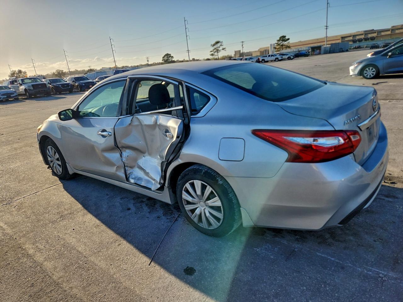 2017 NISSAN ALTIMA