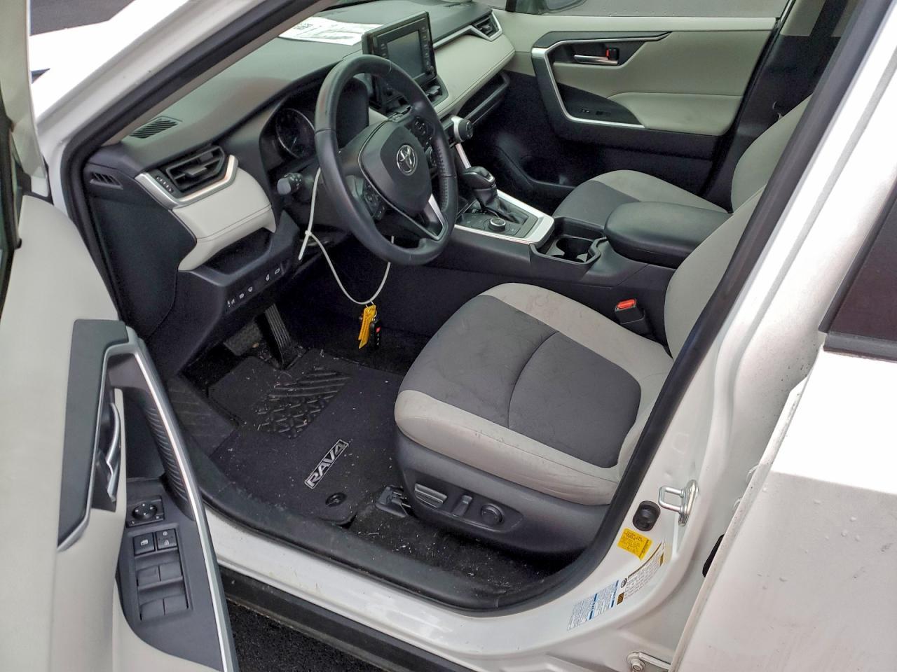 2019 TOYOTA RAV4