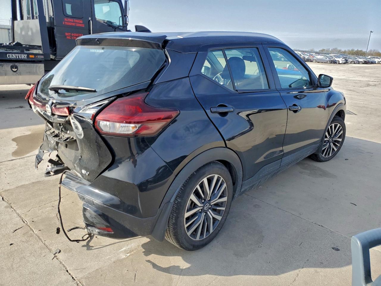 2021 NISSAN KICKS