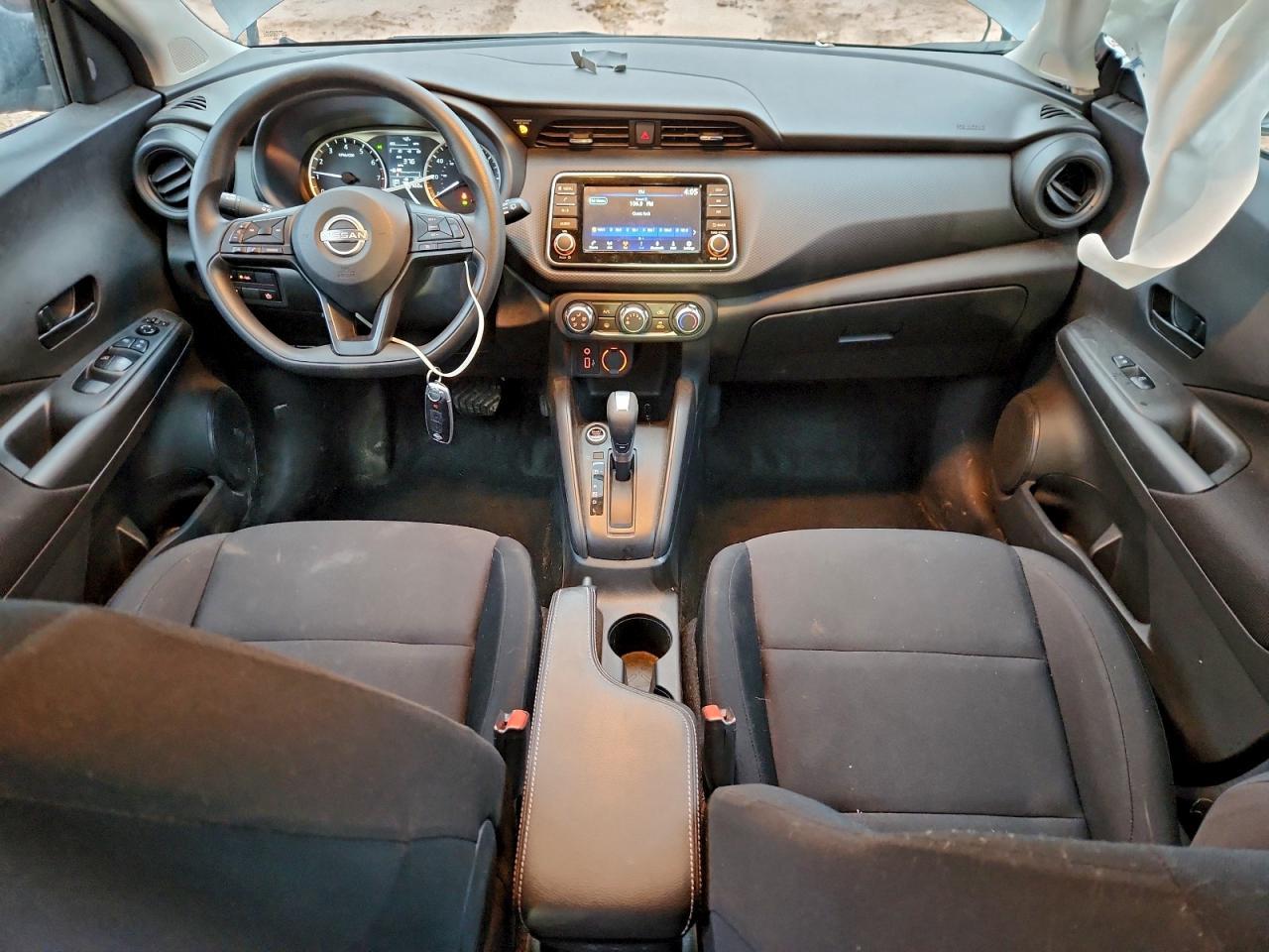 2024 NISSAN KICKS