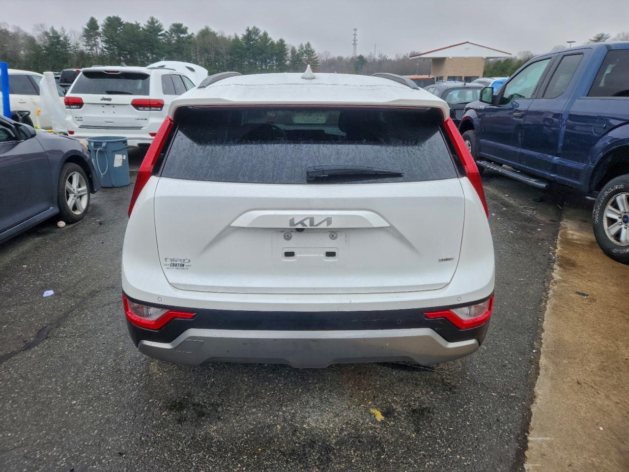 2023 KIA Niro