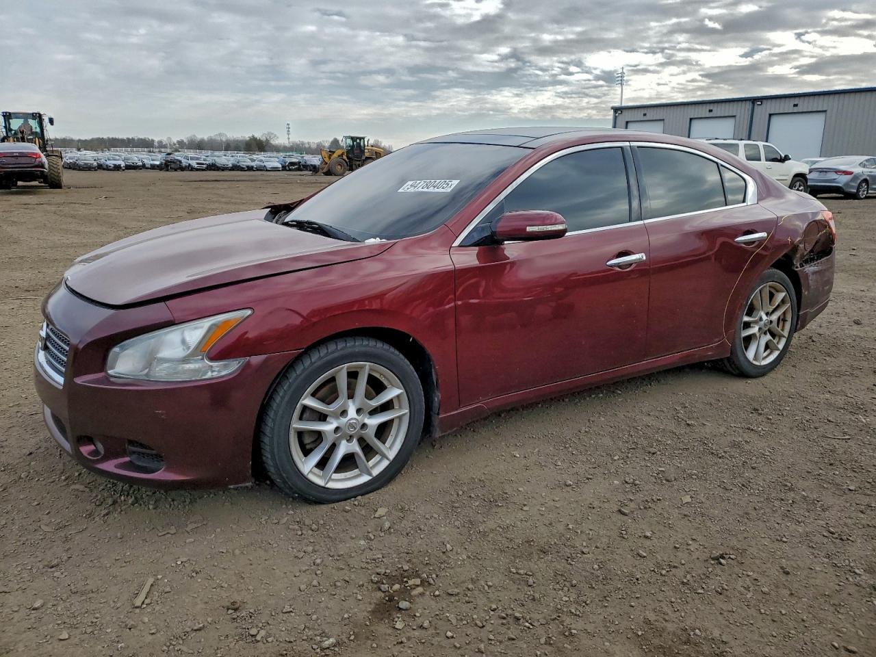 2010 NISSAN Maxima