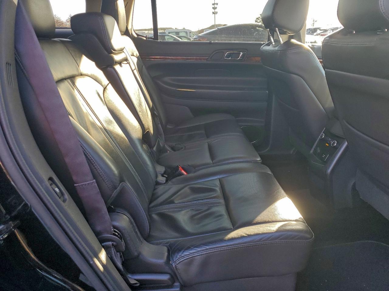 2018 LINCOLN MKT