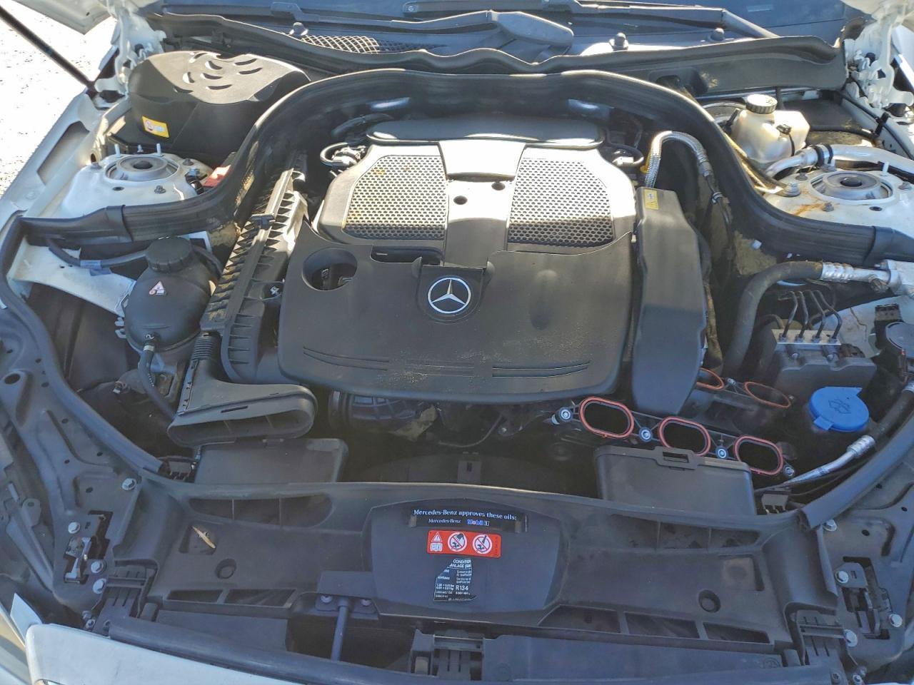 2016 MERCEDES-BENZ E-Class