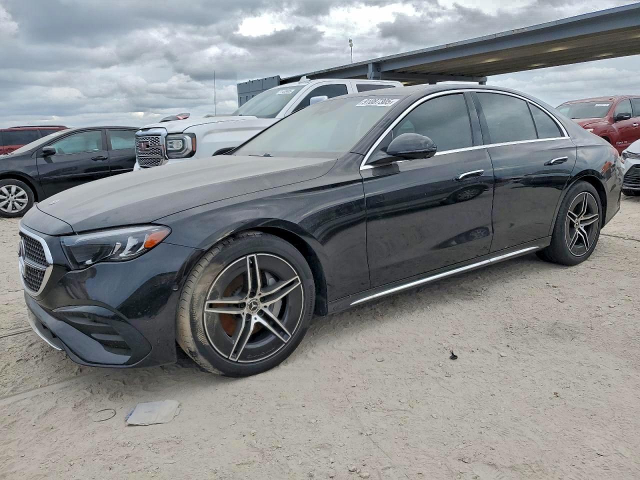 2025 MERCEDES-BENZ E-Class