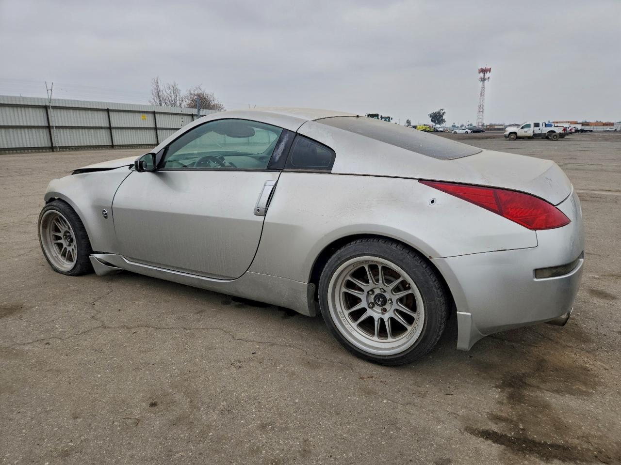 2003 NISSAN Z