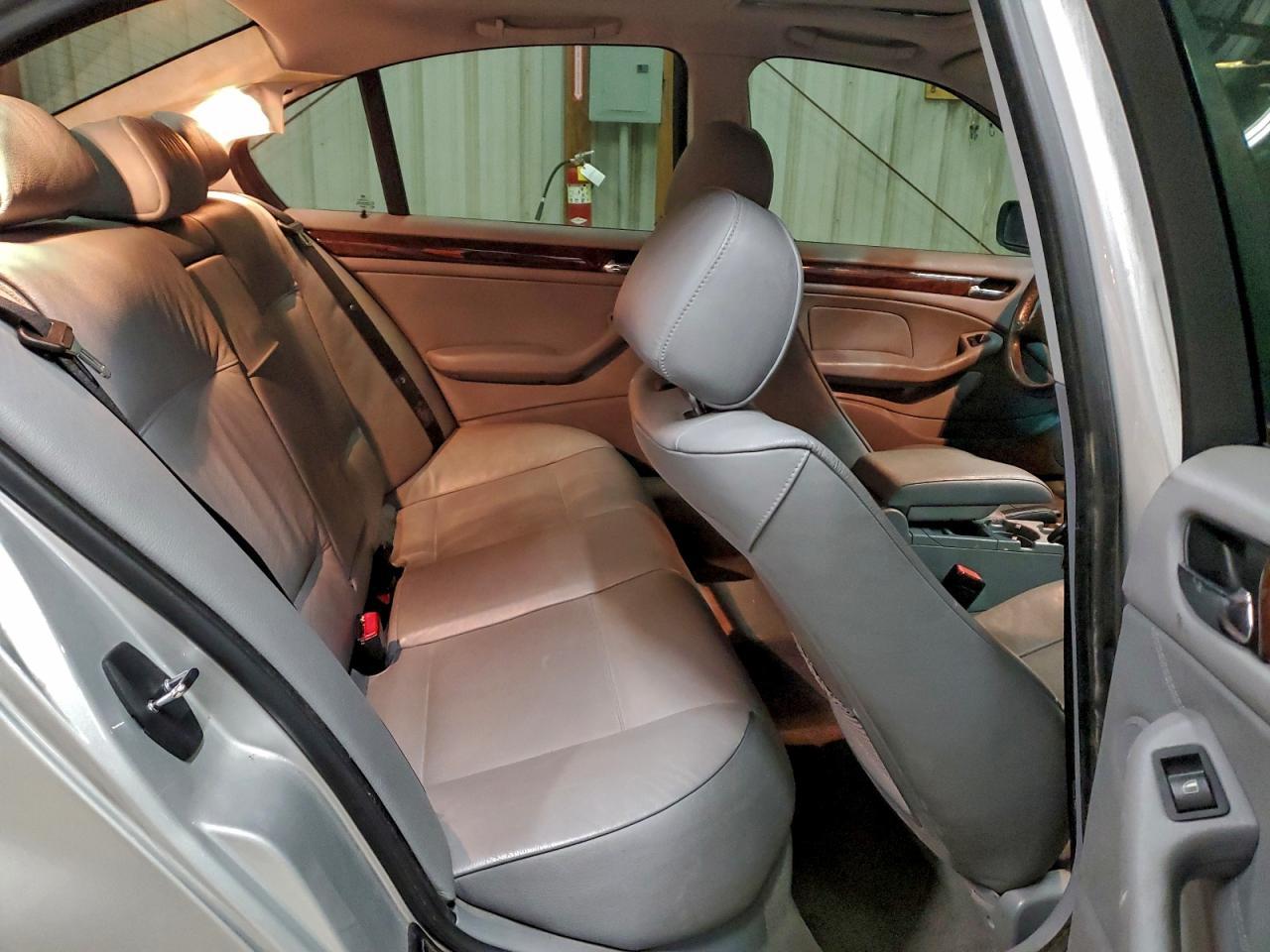2004 BMW 3 SERIES