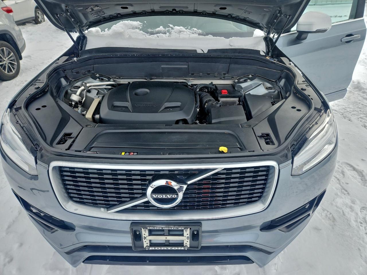 2019 VOLVO XC90