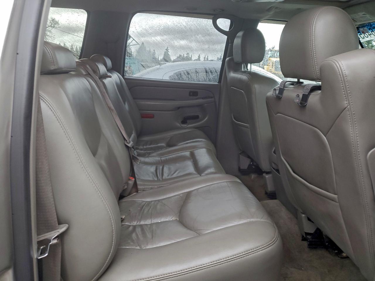 2005 CHEVROLET Suburban