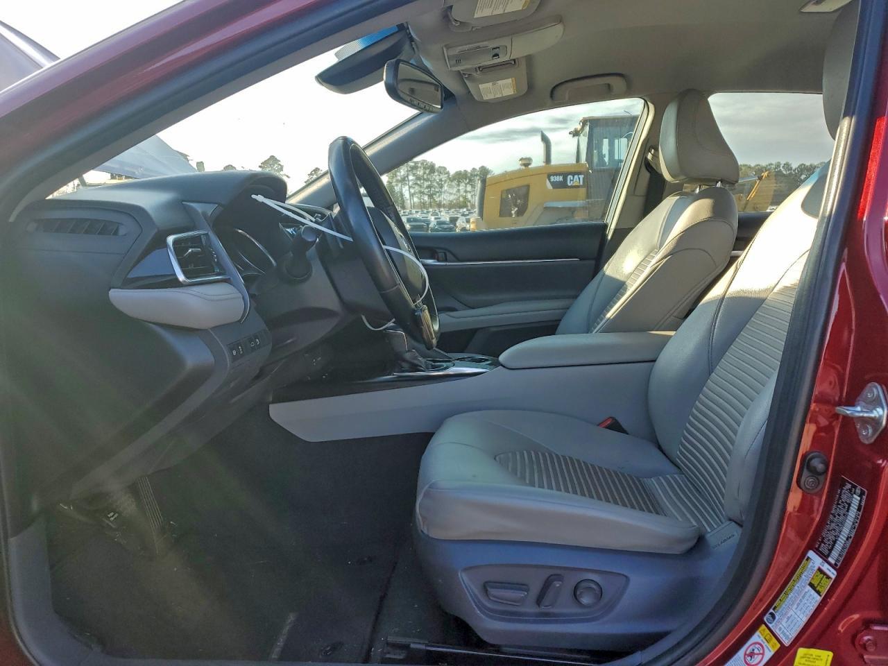 2018 TOYOTA CAMRY