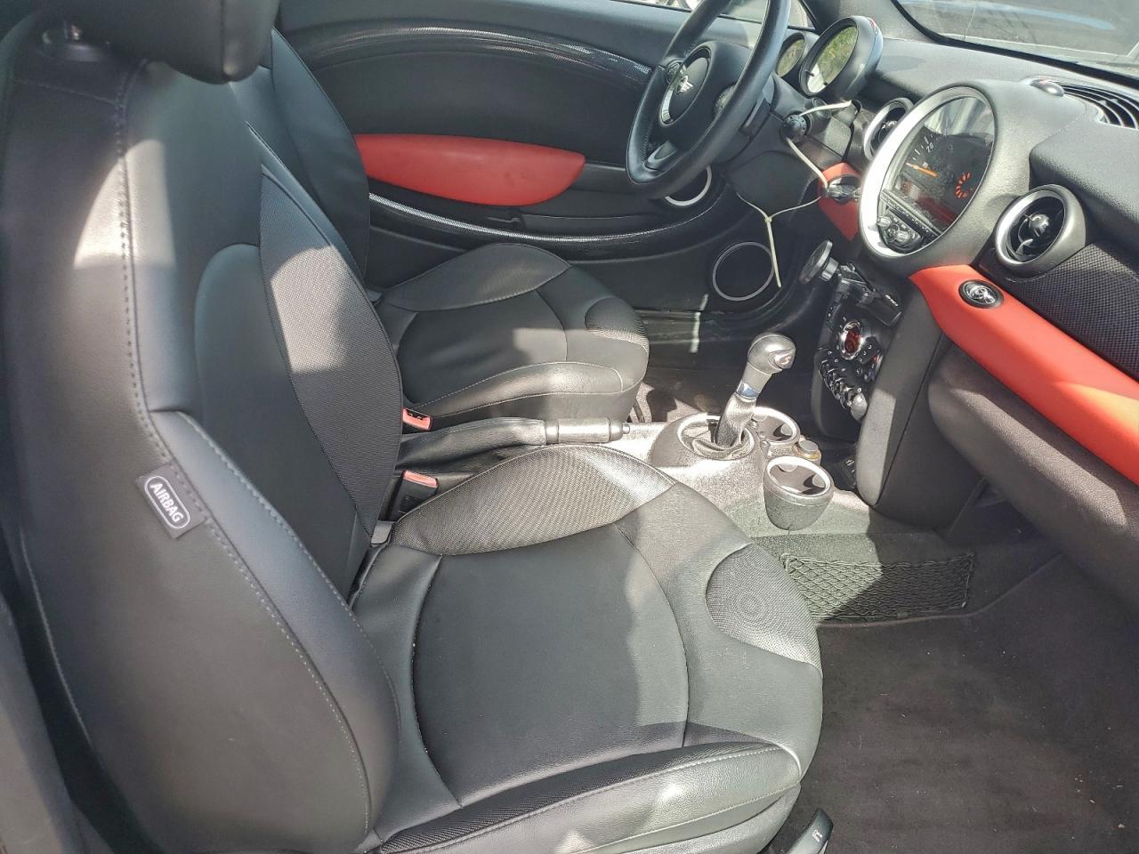 2015 MINI Roadster