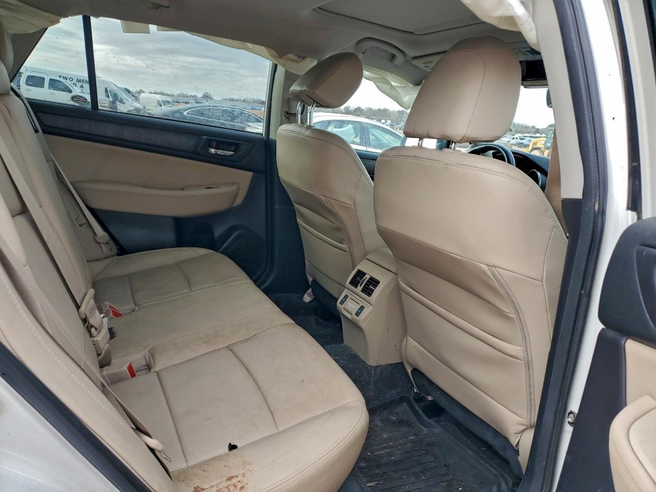 2018 SUBARU Outback