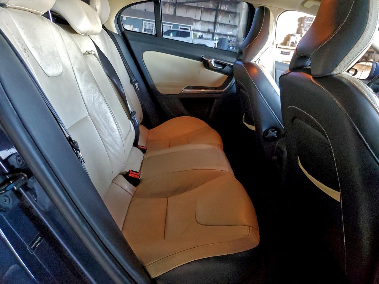 2013 VOLVO S60