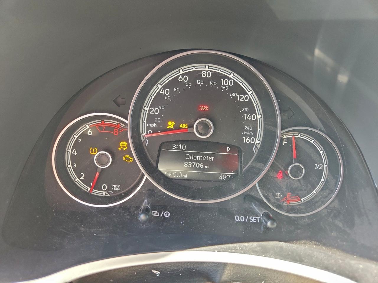 2018 VOLKSWAGEN Beetle