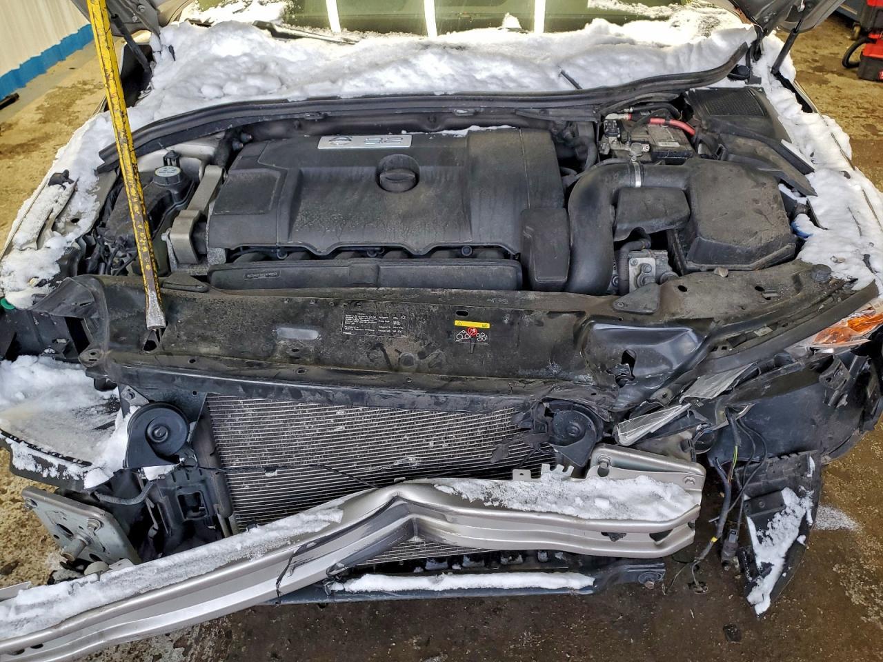 2012 VOLVO XC70