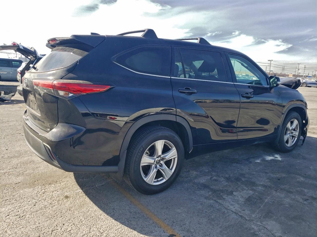2022 TOYOTA HIGHLANDER