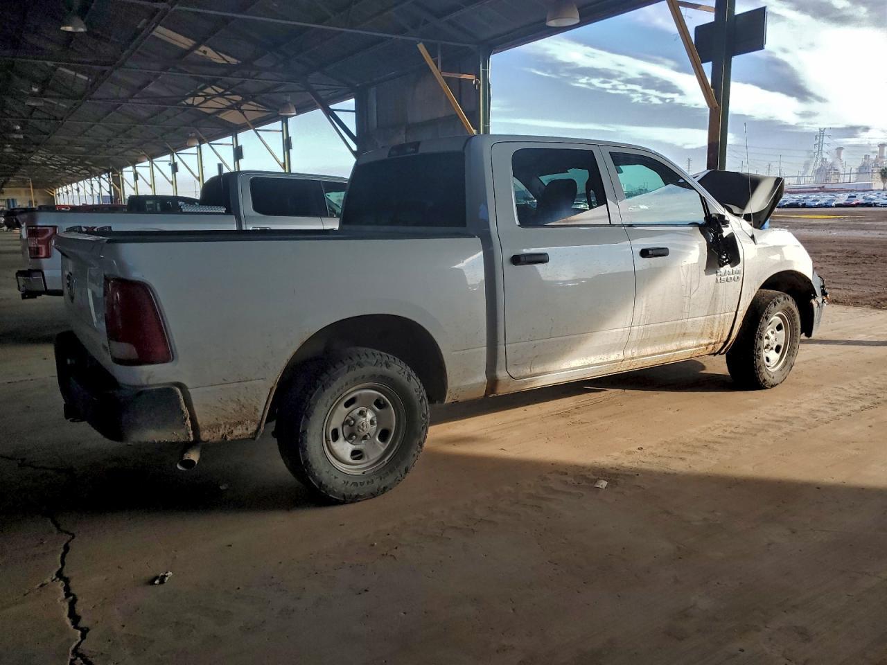 2017 RAM 1500 ST